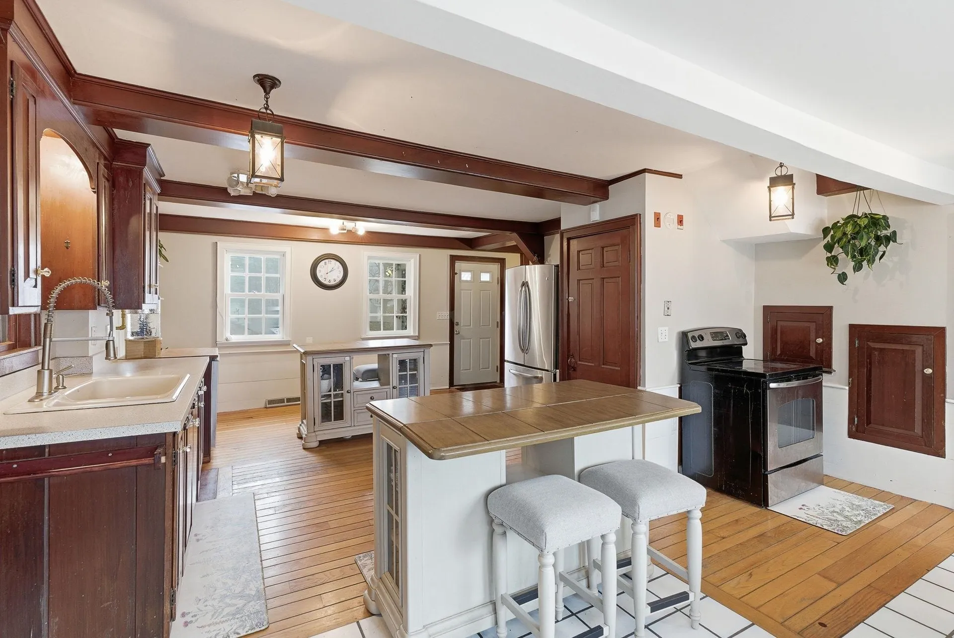 134 Range Road Windham NH 03087