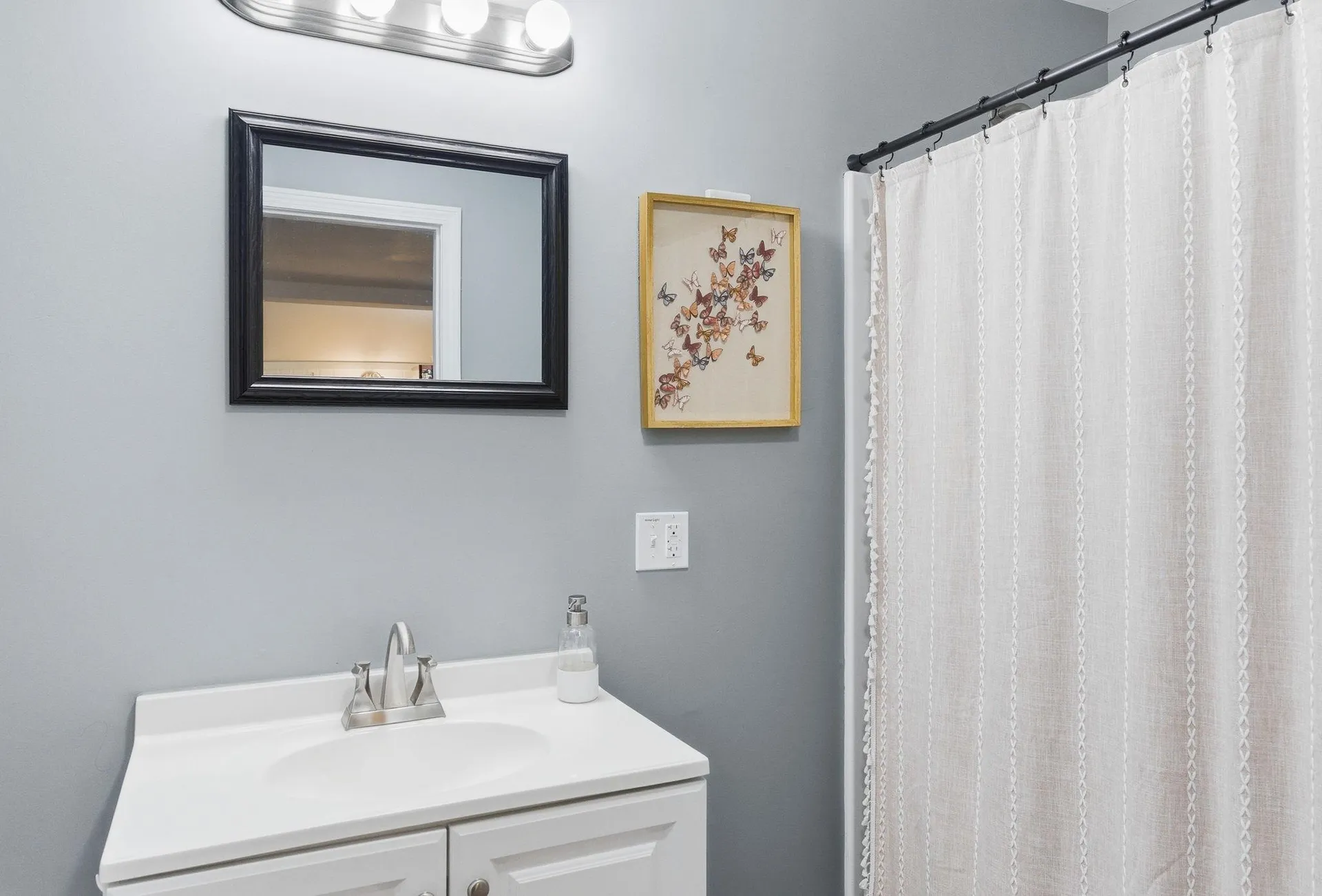 134 Range Road Windham NH 03087