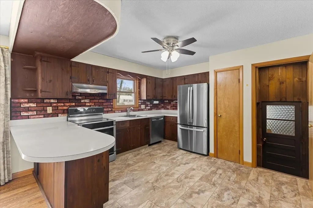 452 Belair Drive Colchester VT 05446