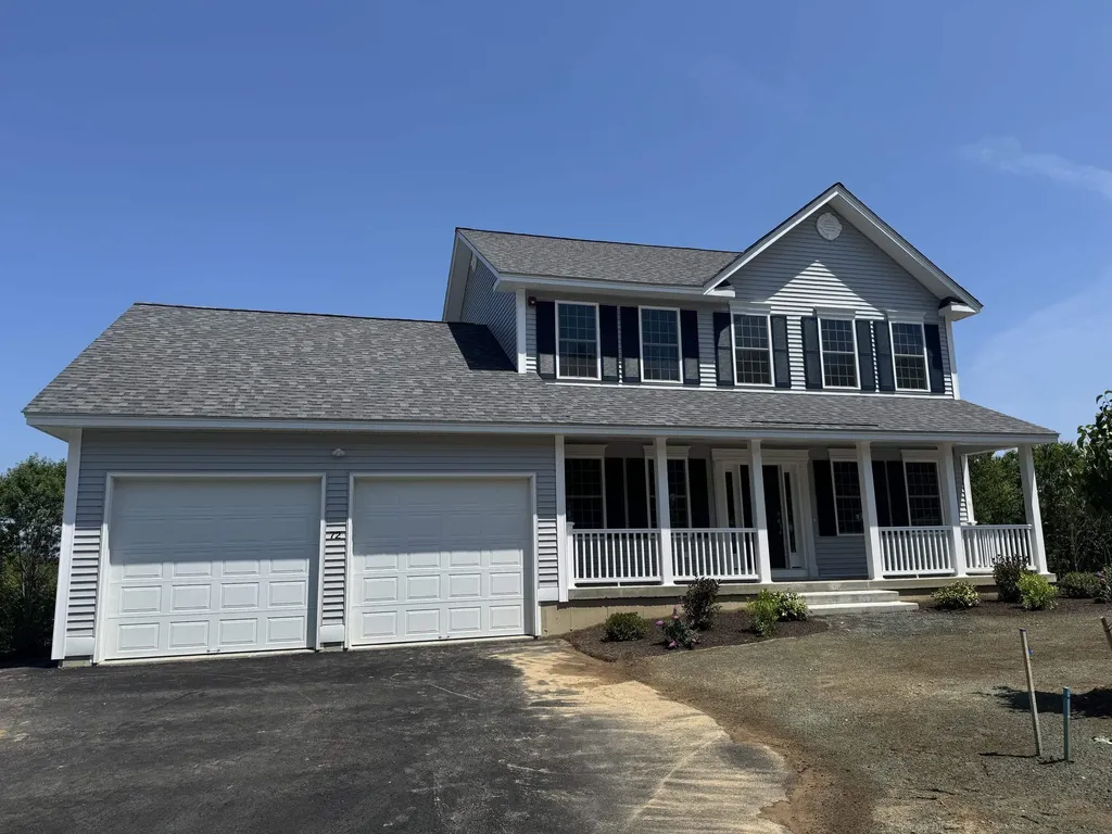 72 Lantern Drive Sandown NH 03873