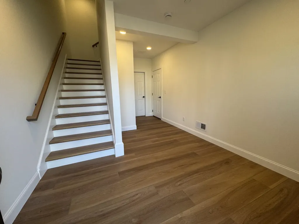 4B Dearborn Circle Goffstown NH 03045