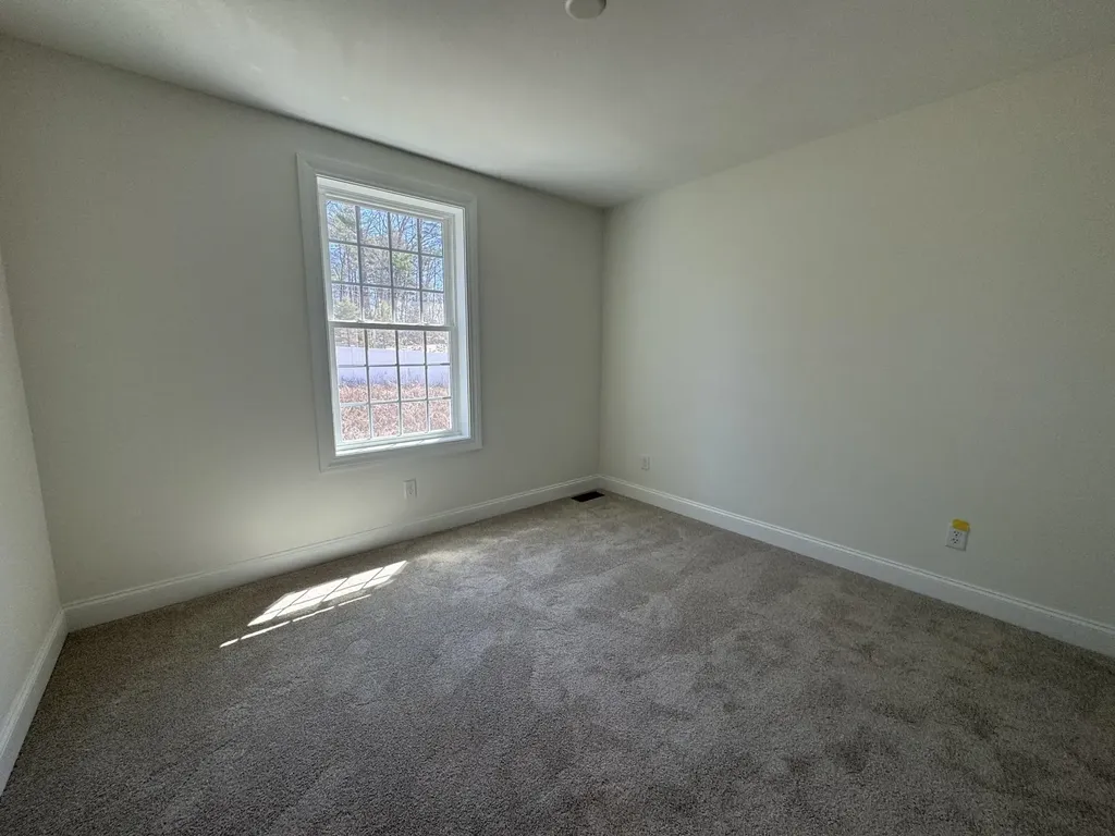 4B Dearborn Circle Goffstown NH 03045