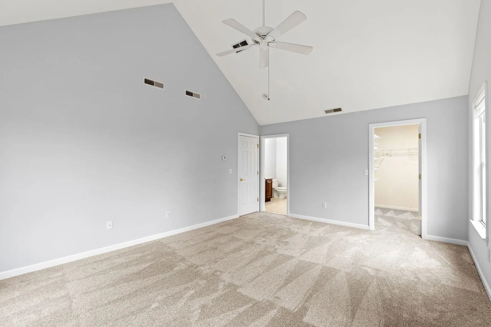 18 Koper Lane Pelham NH 03076