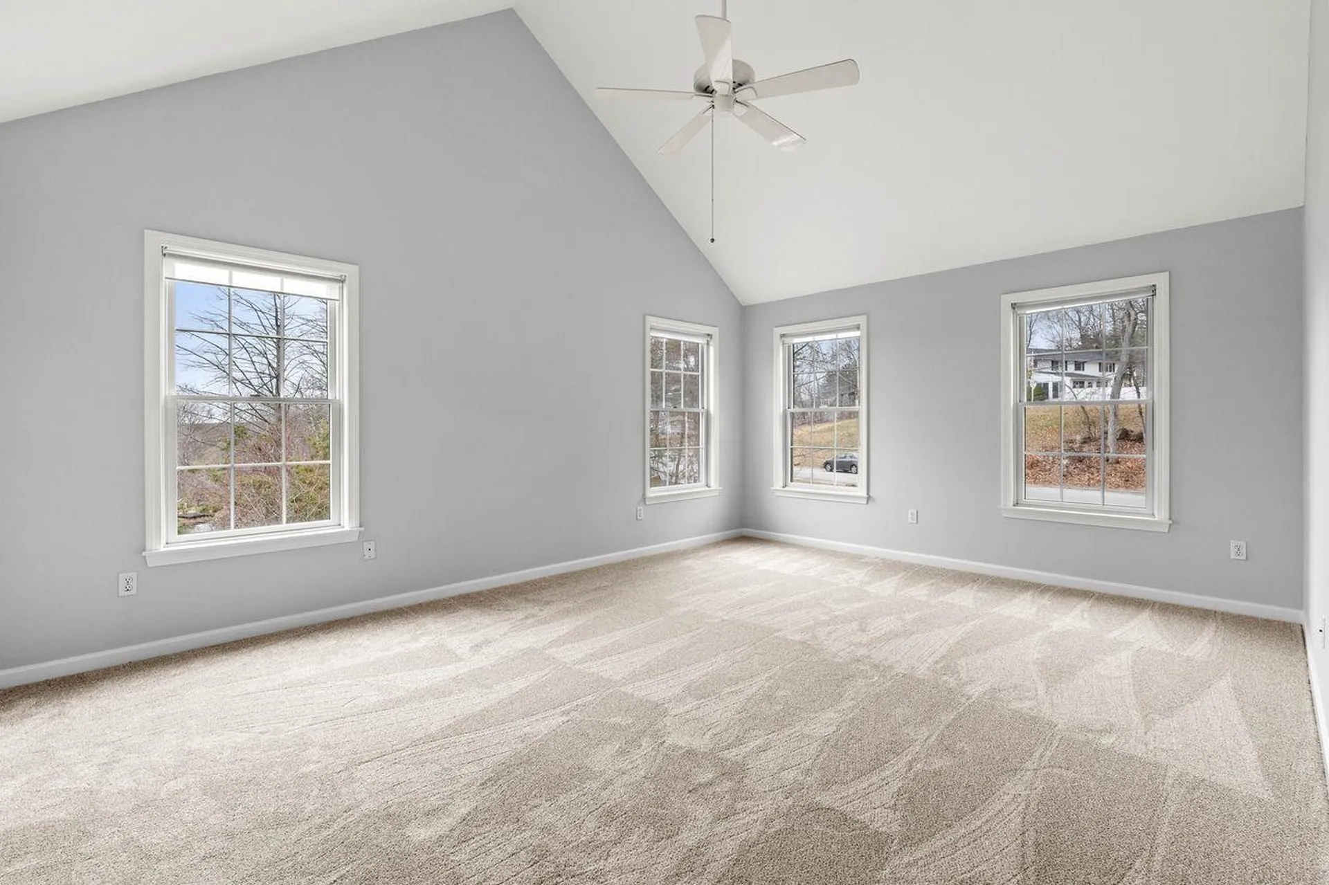 18 Koper Lane Pelham NH 03076