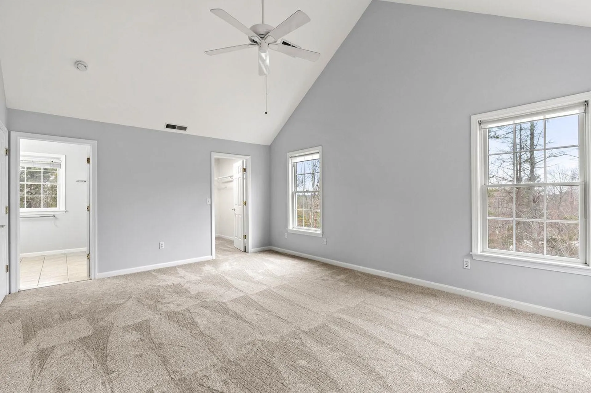 18 Koper Lane Pelham NH 03076