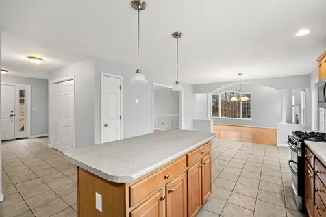 18 Koper Lane Pelham NH 03076