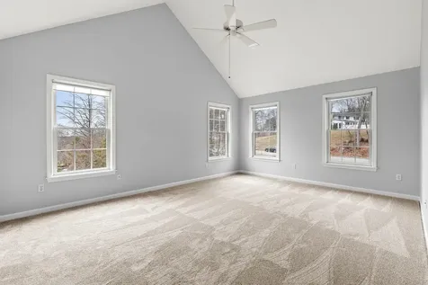 18 Koper Lane Pelham NH 03076