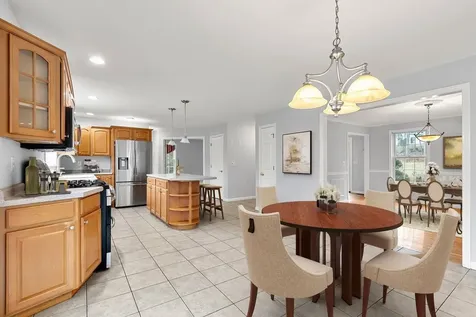 18 Koper Lane Pelham NH 03076