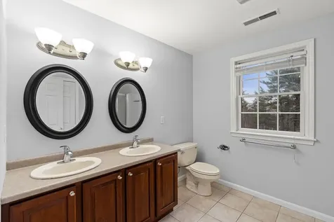 18 Koper Lane Pelham NH 03076