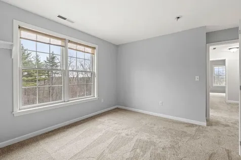 18 Koper Lane Pelham NH 03076