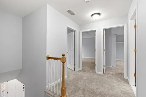 18 Koper Lane Pelham NH 03076