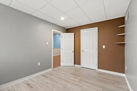 18 Koper Lane Pelham NH 03076