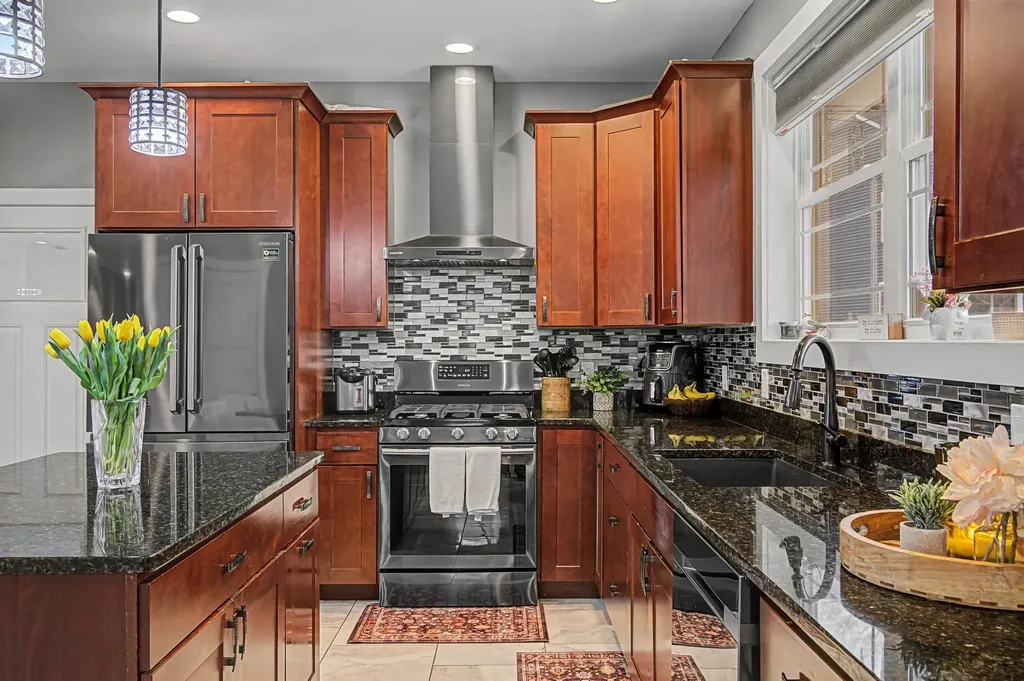 85 Paulines Way Colchester VT 05446