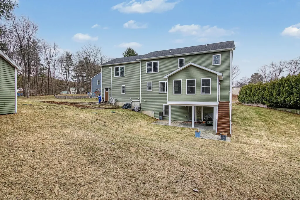 85 Paulines Way Colchester VT 05446