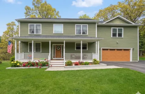 85 Paulines Way Colchester VT 05446
