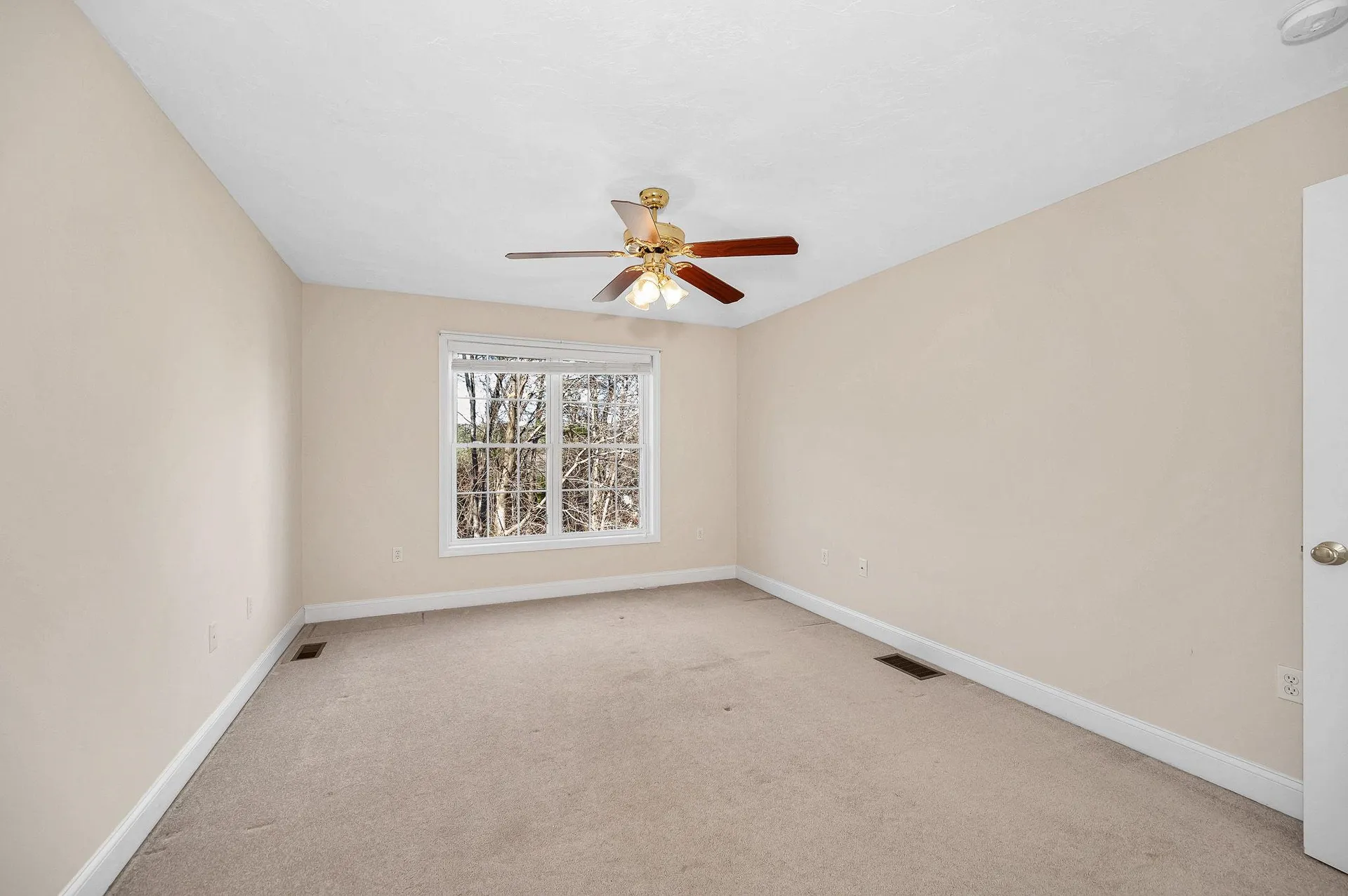 2 Prestwick Trail Nashua NH 03062