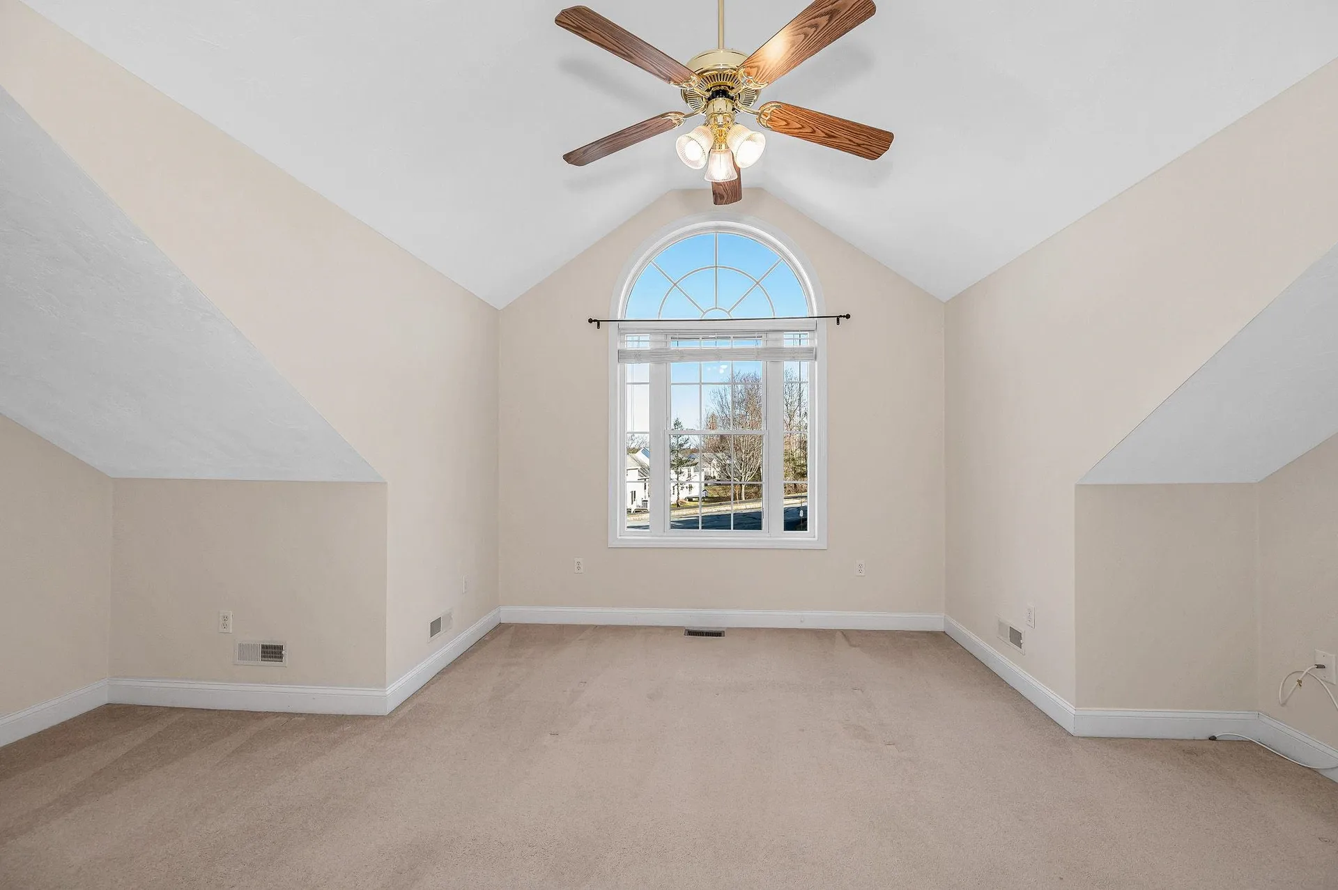 2 Prestwick Trail Nashua NH 03062