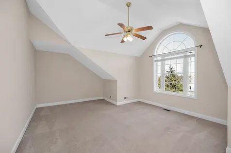 2 Prestwick Trail Nashua NH 03062