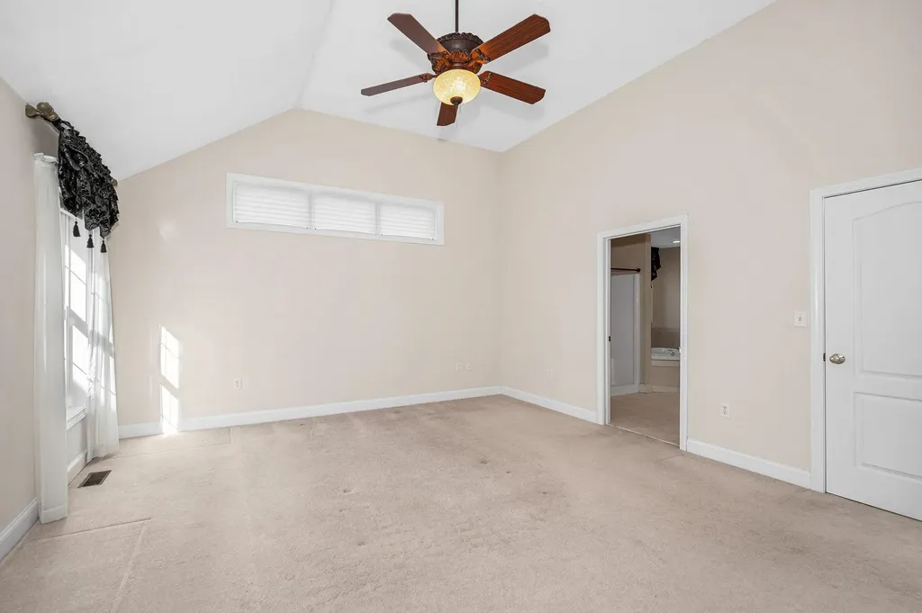 2 Prestwick Trail Nashua NH 03062