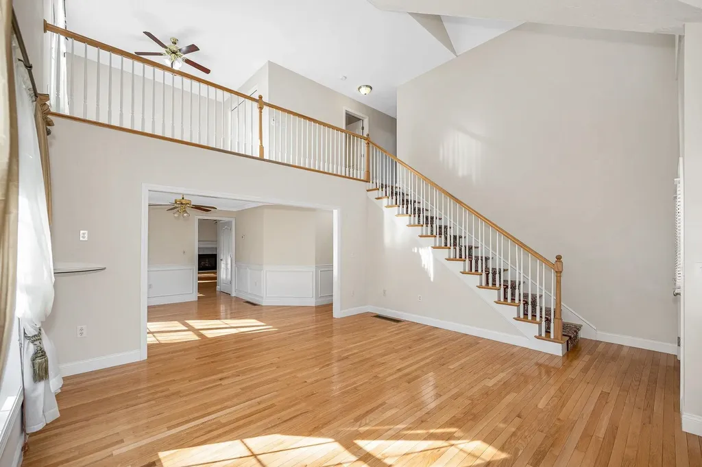 2 Prestwick Trail Nashua NH 03062