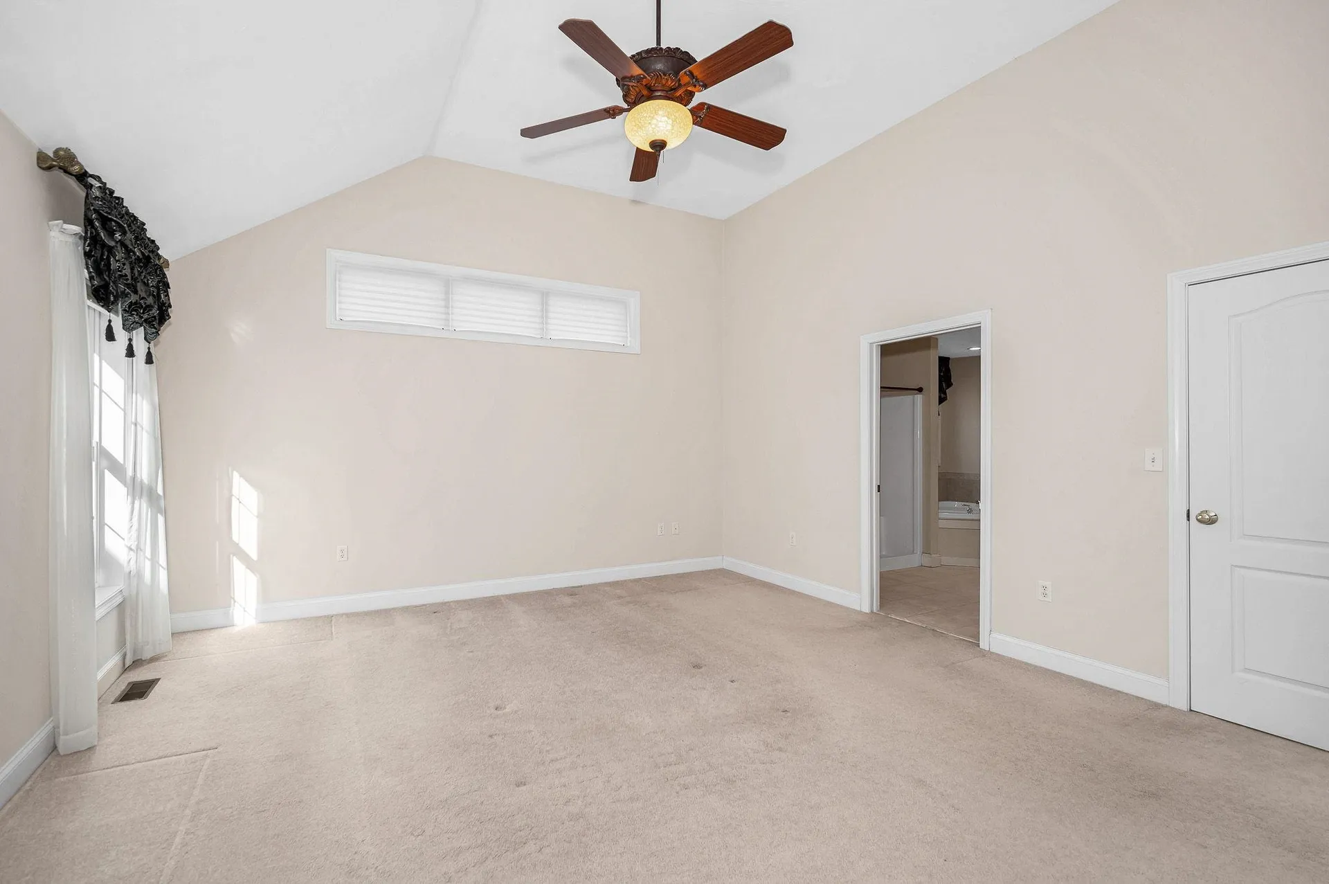 2 Prestwick Trail Nashua NH 03062