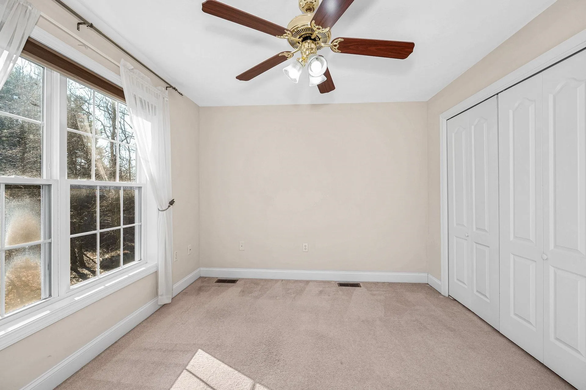 2 Prestwick Trail Nashua NH 03062