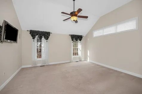 2 Prestwick Trail Nashua NH 03062
