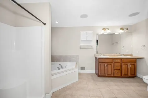 2 Prestwick Trail Nashua NH 03062