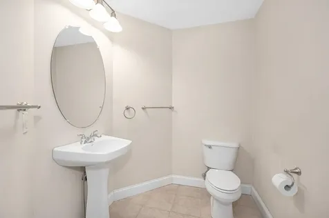 2 Prestwick Trail Nashua NH 03062