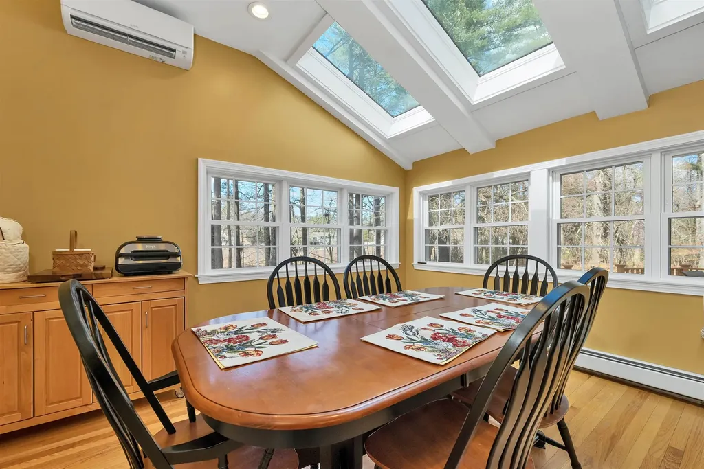 10 Patricia Street Windham NH 03087