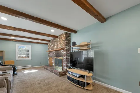 10 Patricia Street Windham NH 03087