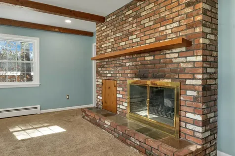 10 Patricia Street Windham NH 03087