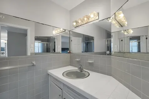 10 Patricia Street Windham NH 03087
