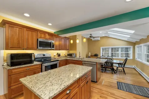 10 Patricia Street Windham NH 03087