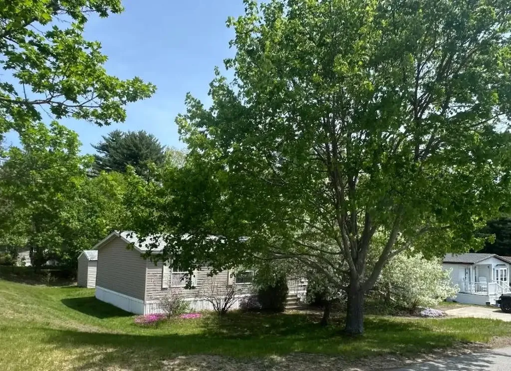 2 Sagamore Lane Rochester NH 03867