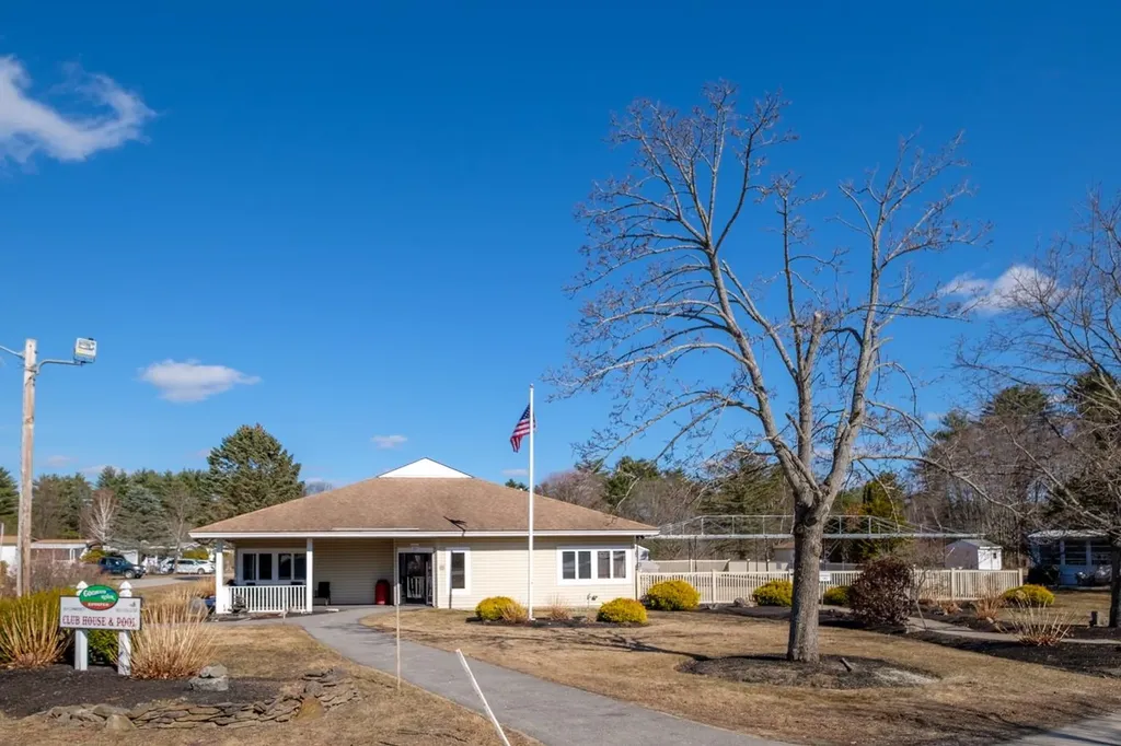 2 Sagamore Lane Rochester NH 03867