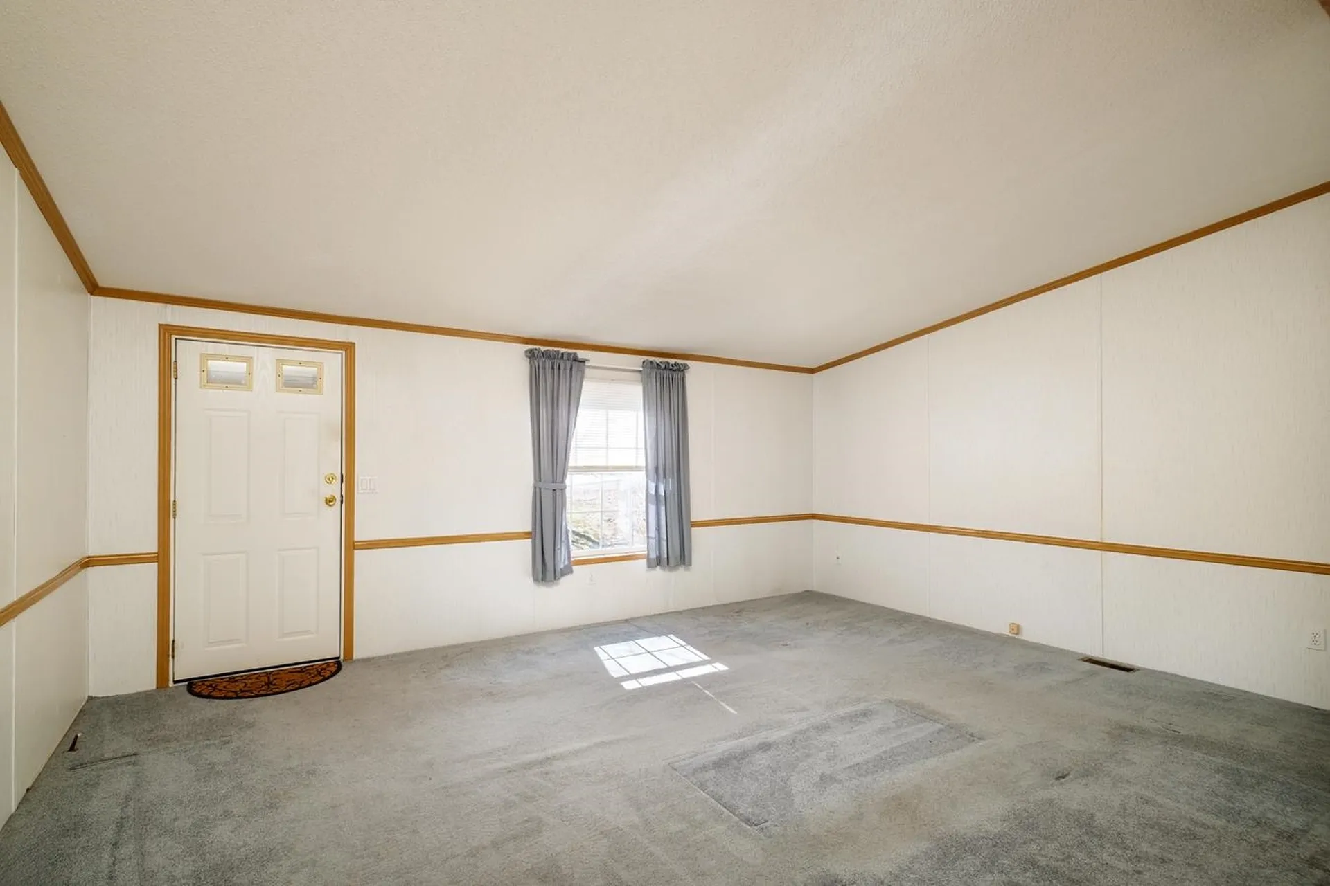 2 Sagamore Lane Rochester NH 03867