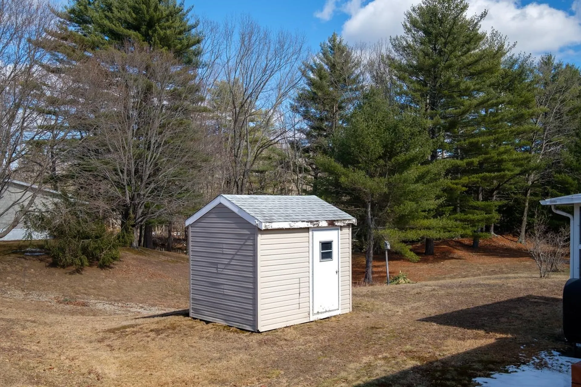 2 Sagamore Lane Rochester NH 03867