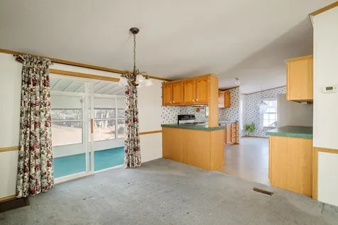 2 Sagamore Lane Rochester NH 03867