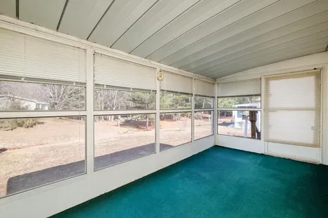 2 Sagamore Lane Rochester NH 03867