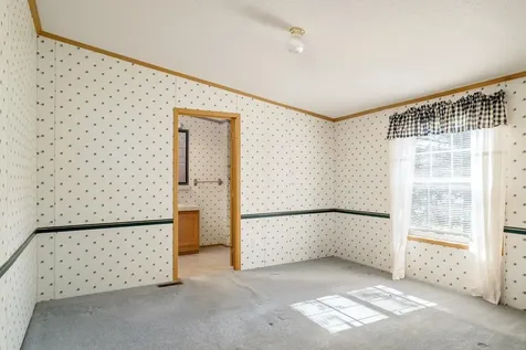 2 Sagamore Lane Rochester NH 03867