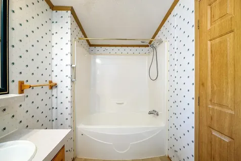 2 Sagamore Lane Rochester NH 03867