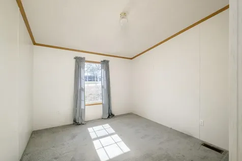 2 Sagamore Lane Rochester NH 03867