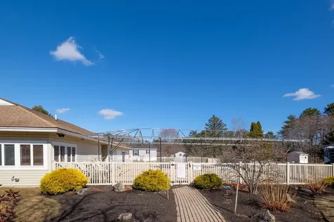 2 Sagamore Lane Rochester NH 03867