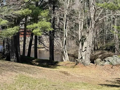2 Sagamore Lane Rochester NH 03867