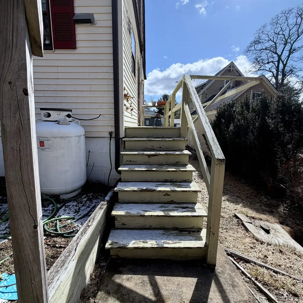 46 Hough Street Dover NH 03820