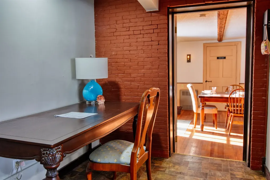 27 Nh Route 25 Plymouth NH 03264