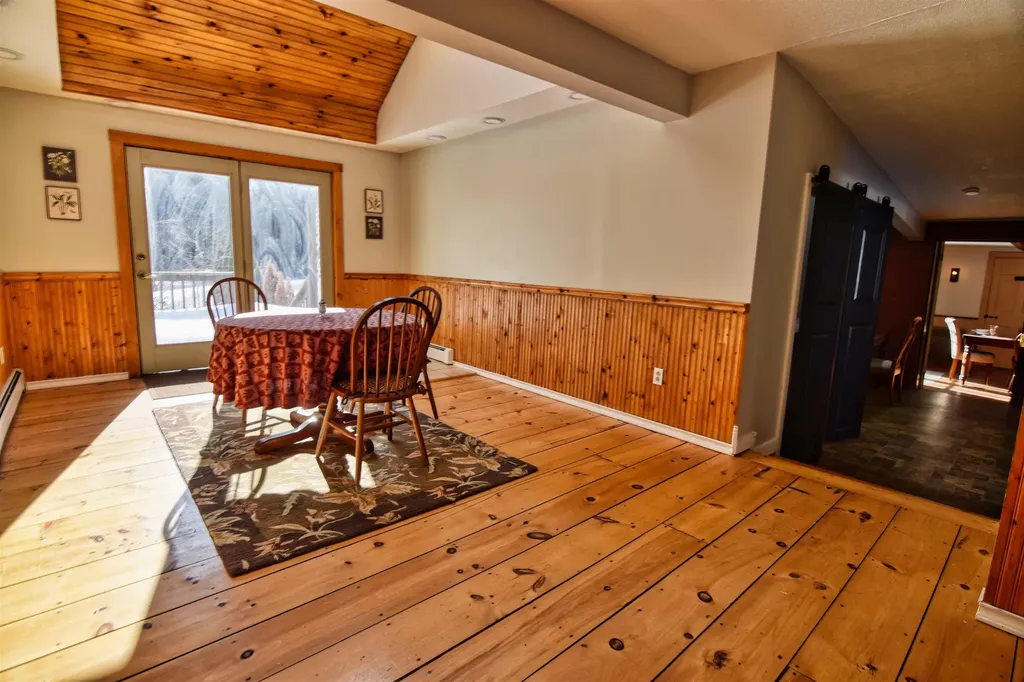 27 Nh Route 25 Plymouth NH 03264