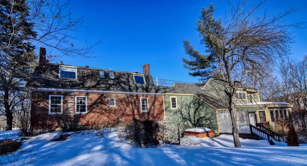 27 Nh Route 25 Plymouth NH 03264