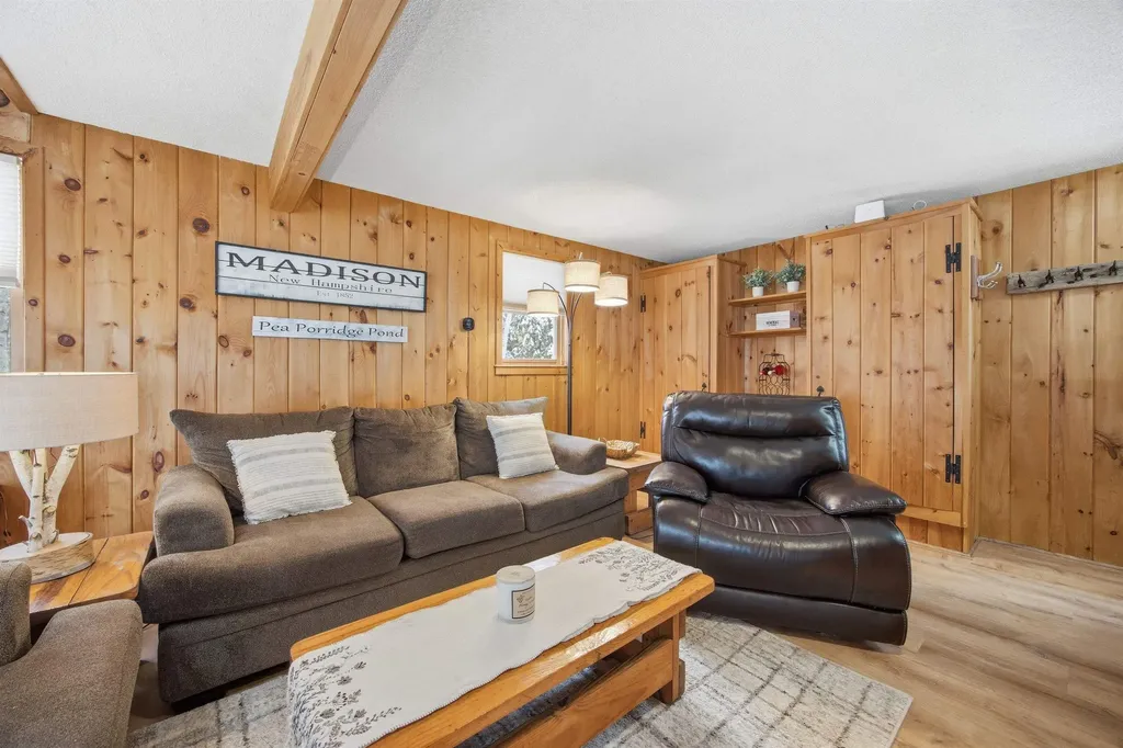 19 Jungfrau Road Madison NH 03849-5651